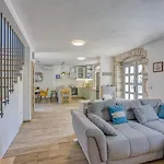 Holiday home Dvi Ladonje