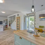 Holiday home Dvi Ladonje Tar-Vabriga