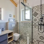 Holiday home Dvi Ladonje *