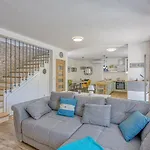 Dvi Ladonje Tar-Vabriga