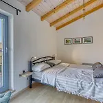 Holiday home Dvi Ladonje Tar-Vabriga