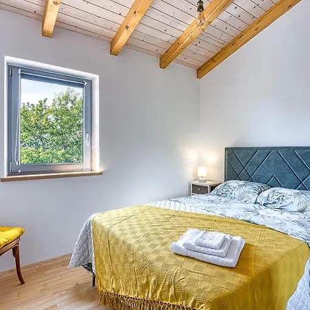 Dvi Ladonje Vikendica Tar-Vabriga