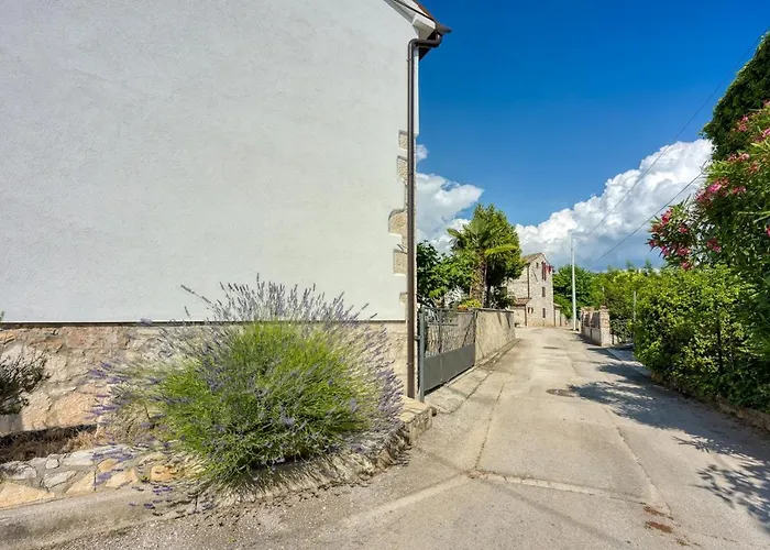 Vikendica Dvi Ladonje