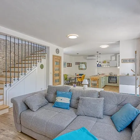 Dvi Ladonje Tar-Vabriga